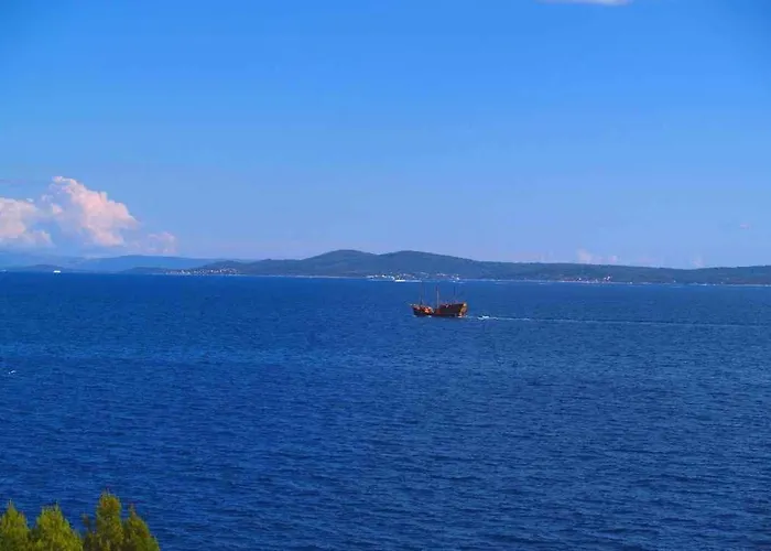 Apartament In Okrug Gornji With 1 Trogir