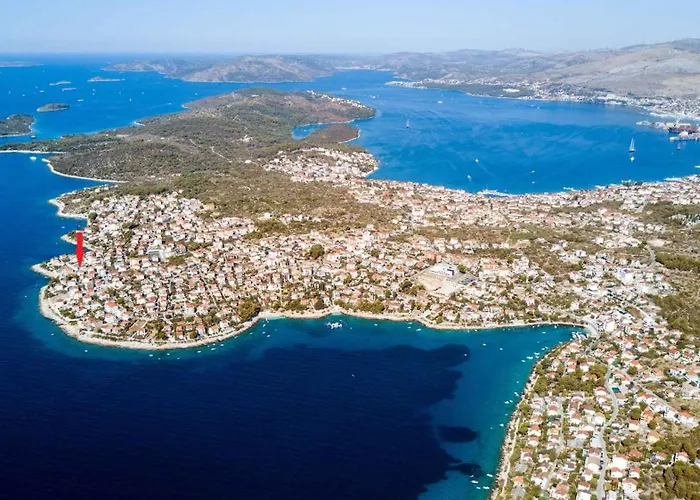 Appartement In Okrug Gornji With 1 *