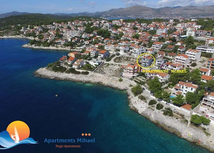 In Okrug Gornji With 1 * Trogir