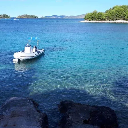 Apartmán In Okrug Gornji With 1 Trogir